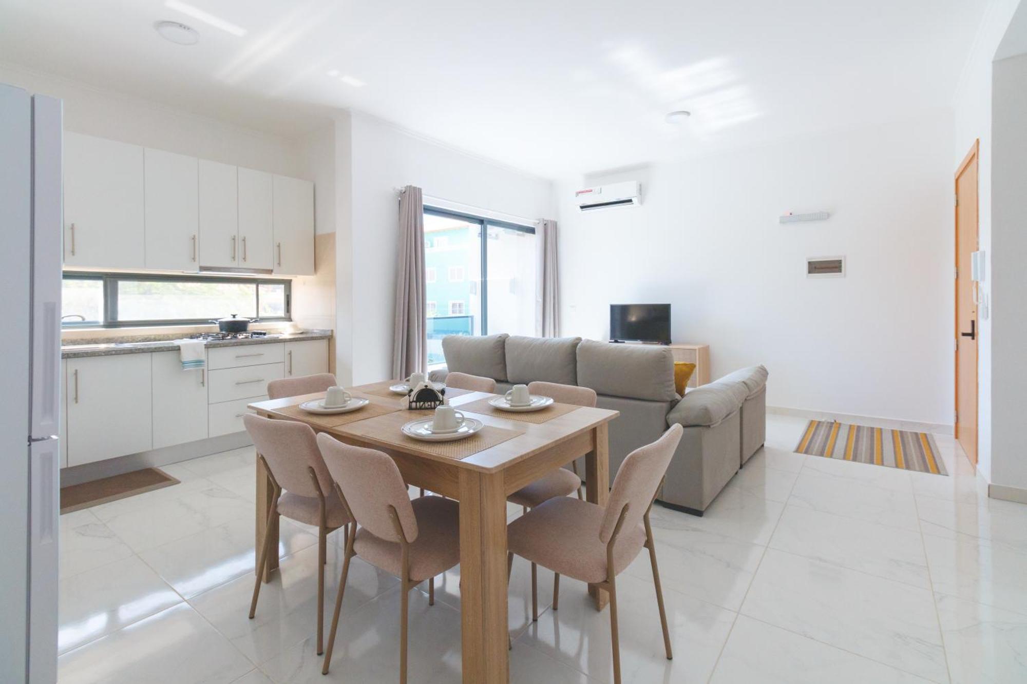 Brand New Spacious T3 Apartment In Santa Maria Exterior photo