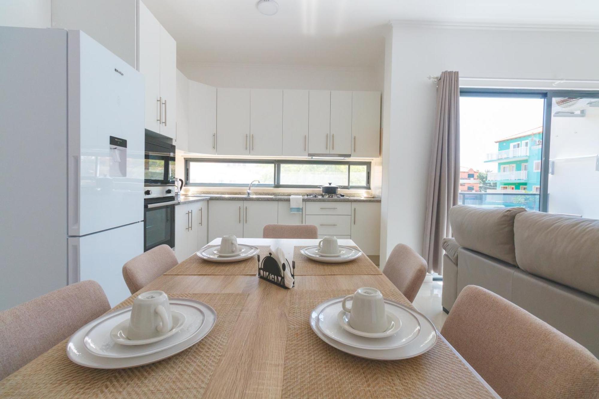 Brand New Spacious T3 Apartment In Santa Maria Exterior photo