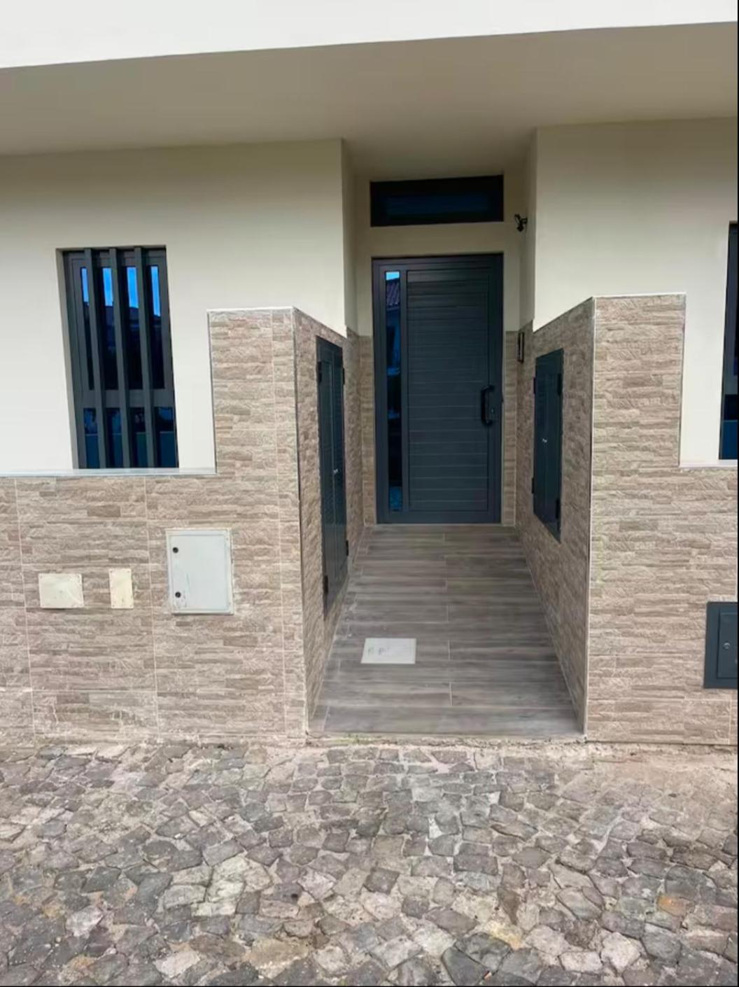 Brand New Spacious T3 Apartment In Santa Maria Exterior photo
